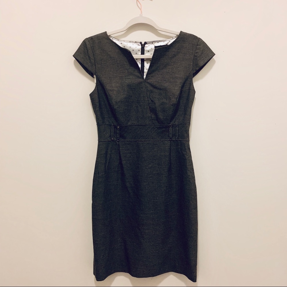 Tahari Arthur S. Levine Capped Sleeve Gray Dress